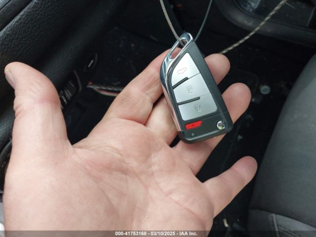 2016 CHRYSLER 200 1C3CCCAB8GN164345 Photo 10