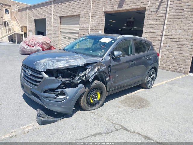 KM8J33A20GU140528 Hyundai Tucson Sport