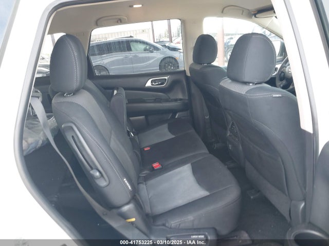 5N1DR2MN6JC679146 Nissan Pathfinder S