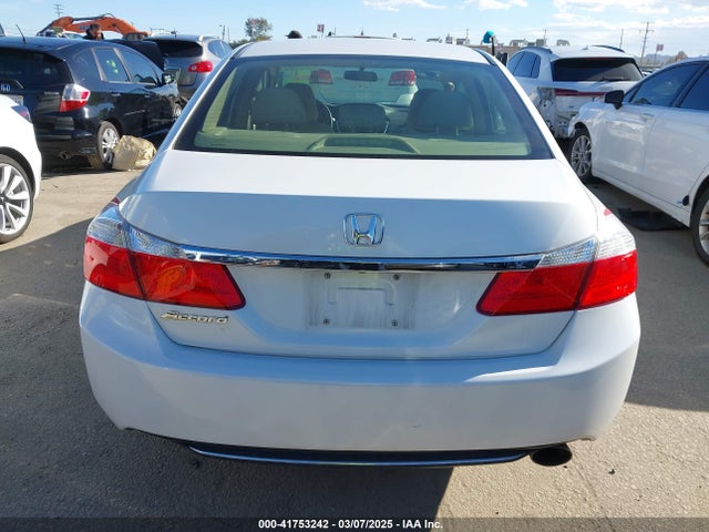 Honda k24w1 2014 1HGCR2F30EA075090 Image 28