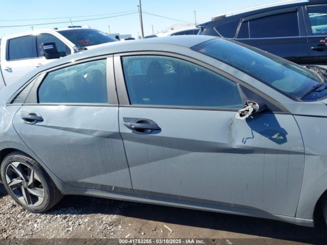 KMHLS4AG5PU389002 Hyundai ELANTRA SEL