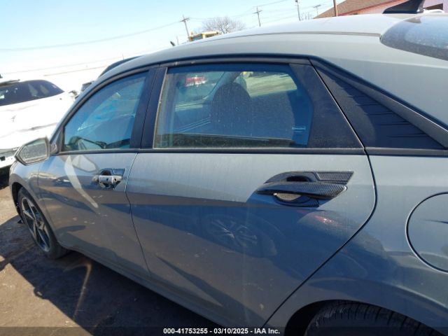 KMHLS4AG5PU389002 Hyundai ELANTRA SEL