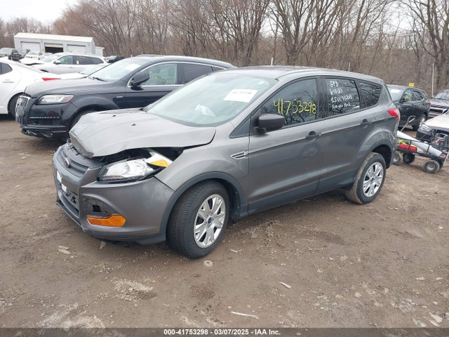 Ford ESCAPE S 2014 1FMCU0F71EUC35203 Image 2