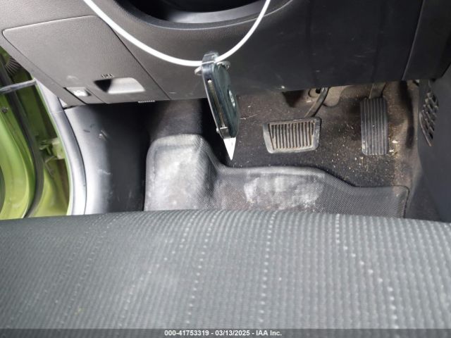 KMHRB8A33LU039313 Hyundai Venue Se