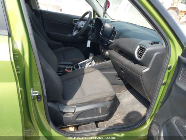 KMHRB8A33LU039313 Hyundai Venue Se
