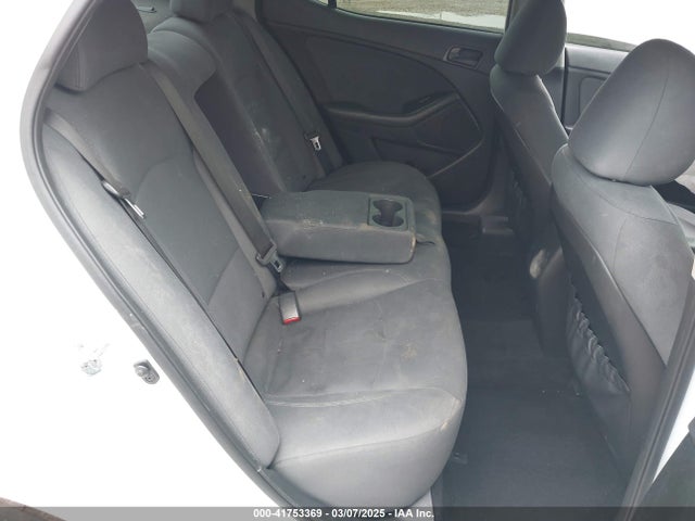 5XXGM4A77FG487386 KIA Optima Lx