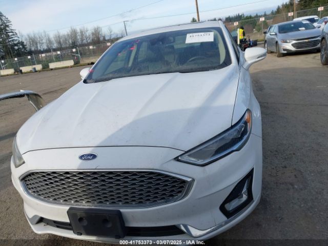 3FA6P0RU2KR183017 Ford Fusion Hybrid Titanium