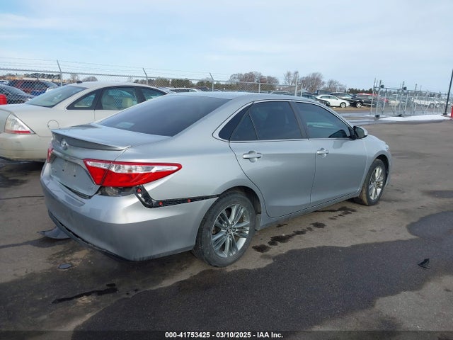 4T1BF1FKXHU681094 Toyota CAMRY SE