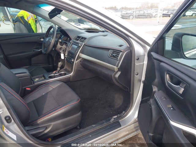 4T1BF1FKXHU681094 Toyota CAMRY SE