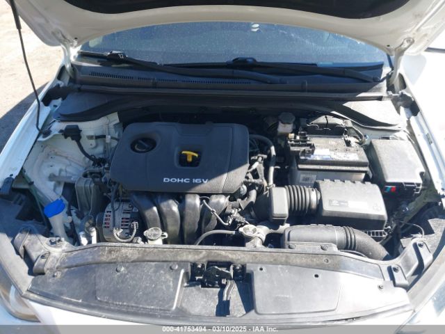 5NPD84LF8JH214501 Hyundai ELANTRA SEL
