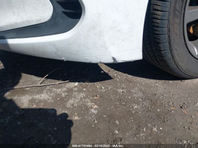 5NPD84LF8JH214501 Hyundai ELANTRA SEL