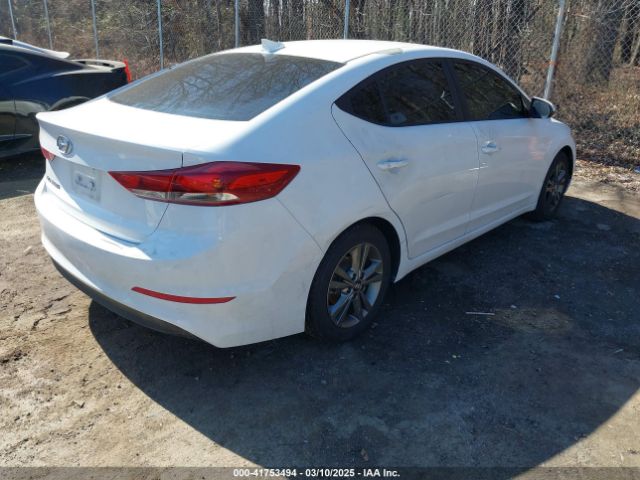 5NPD84LF8JH214501 Hyundai ELANTRA SEL
