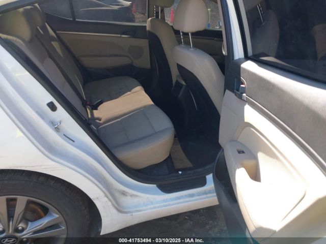 5NPD84LF8JH214501 Hyundai ELANTRA SEL