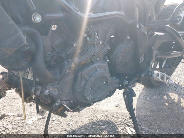 2019 INDIAN MOTORCYCLE CO. FTR 56KRTA221K3151136 Photo 8