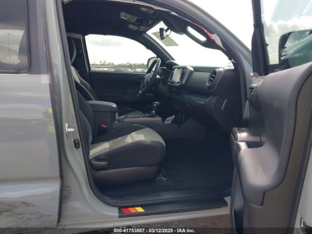 3TMAZ5CN5NM184239 Toyota Tacoma Trd Sport