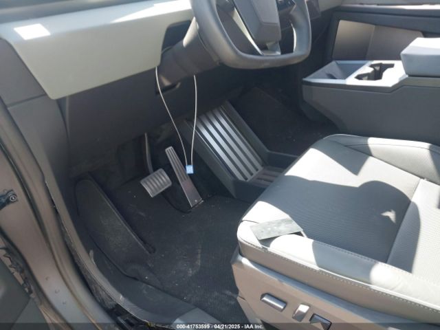 7G2CEHEE3RA040518 Tesla Cybertruck Cyberbeast