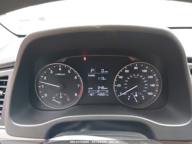 5NPD74LF4HH210538 Hyundai ELANTRA SE