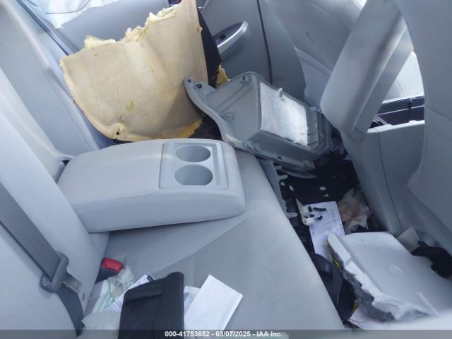 JTDKN3DU3F1887590 Toyota Prius Three