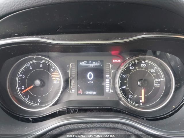 1C4PJLCB4KD222904 Jeep Cherokee Latitude Fwd