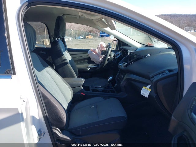 1FMCU9GDXKUA09200 Ford ESCAPE SE