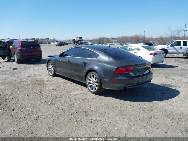 2012 AUDI A7 WAU2GAFC7CN101018 Photo 2
