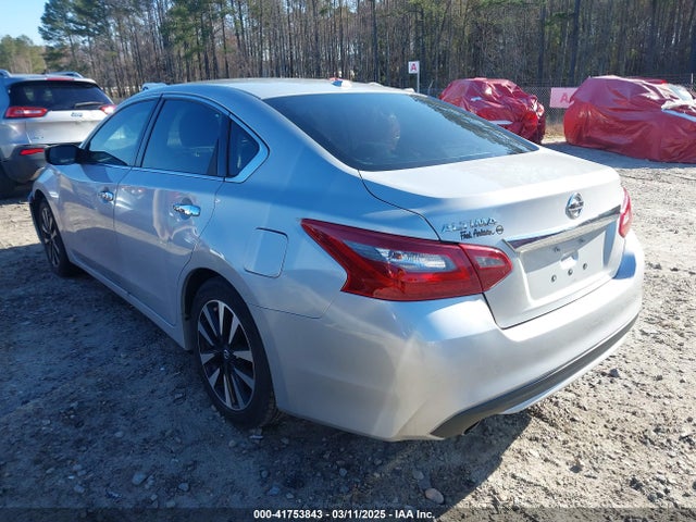 1N4AL3AP9JC194056 Nissan Altima 2.5 Sv