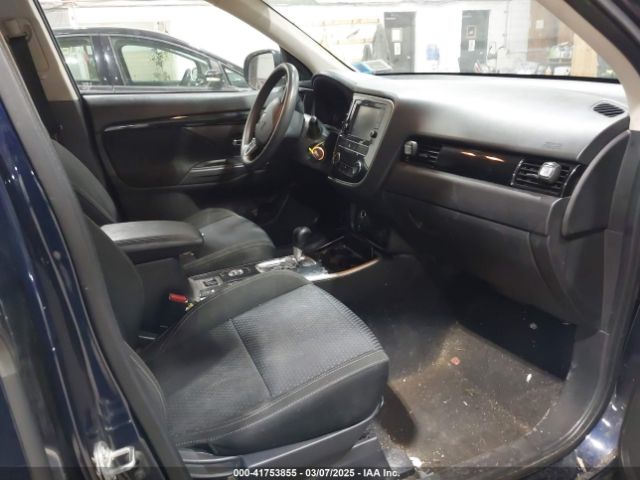 2019 MITSUBISHI OUTLANDER JA4AZ3A37KZ052836 Photo 4