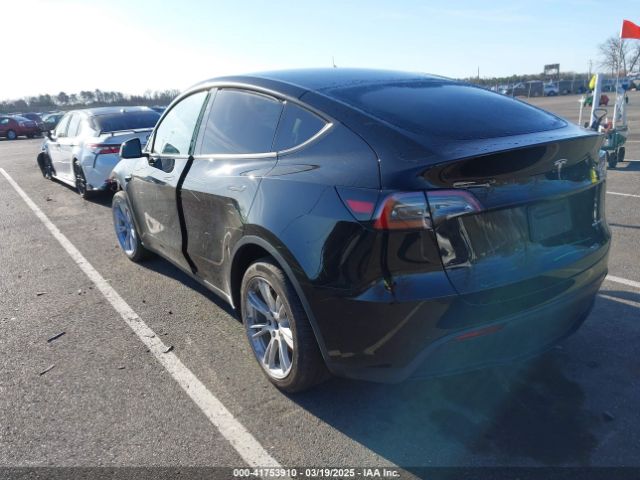 2023 TESLA MODEL Y 7SAYGAEE3PF925928 Photo 2
