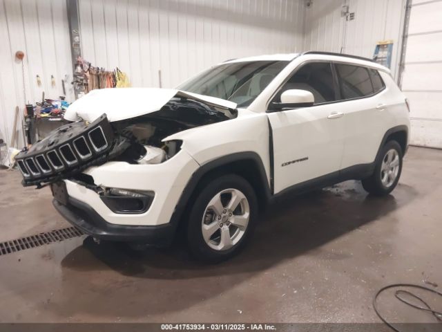 3C4NJDBB2JT373179 Jeep Compass Latitude 4x4
