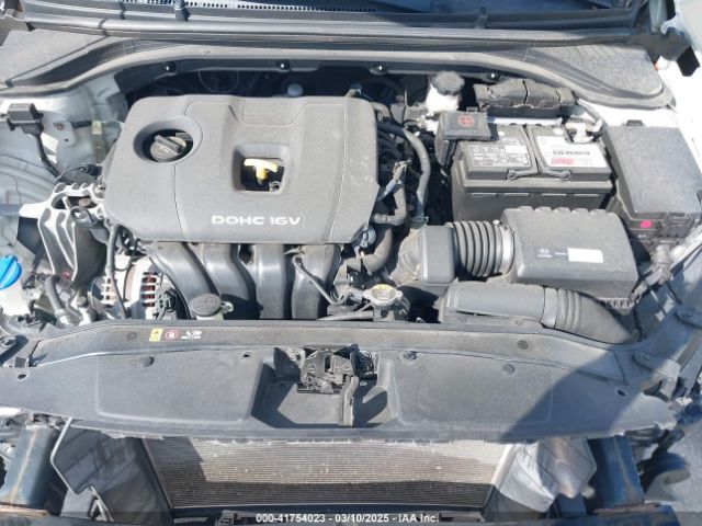 KMHD74LF9HU407738 Hyundai ELANTRA SE
