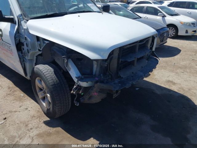 3C6JR6DG5PG550876 RAM 1500 Classic Tradesman  4x2 8' Box