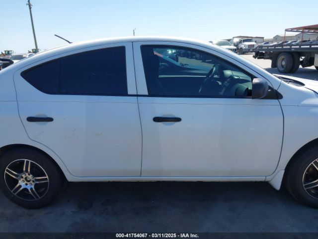 3N1CN7AP0FL952210 Nissan Versa 1.6 S