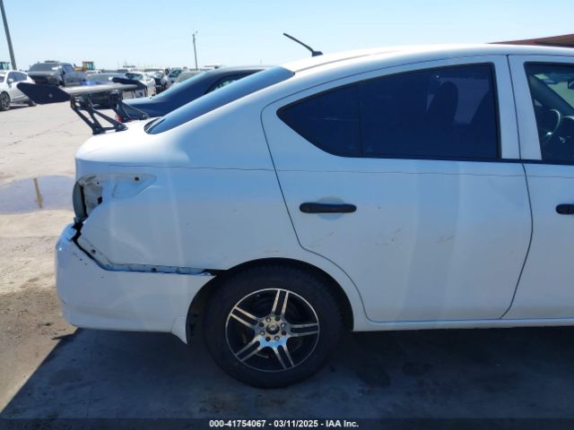 3N1CN7AP0FL952210 Nissan Versa 1.6 S