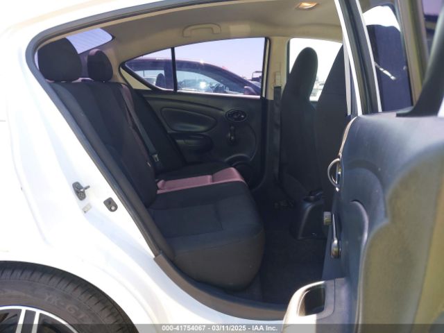 3N1CN7AP0FL952210 Nissan Versa 1.6 S