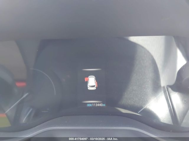 5TDKRKEC6NS092989 Toyota SIENNA LE