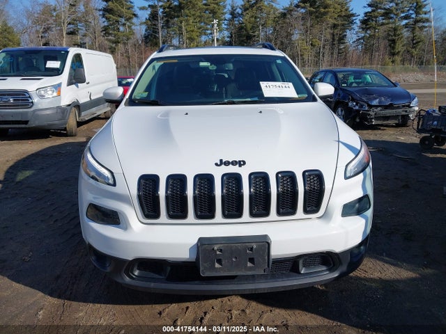 1C4PJMDB5JD583559 Jeep Cherokee