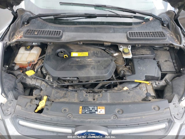 1FMCU0GX4FUB63509 Ford ESCAPE SE