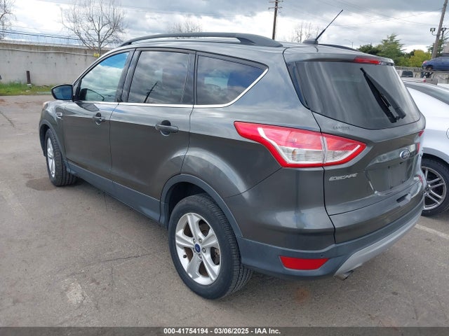 1FMCU0GX4FUB63509 Ford ESCAPE SE