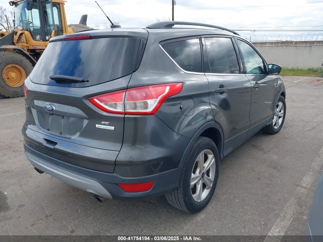 1FMCU0GX4FUB63509 Ford ESCAPE SE