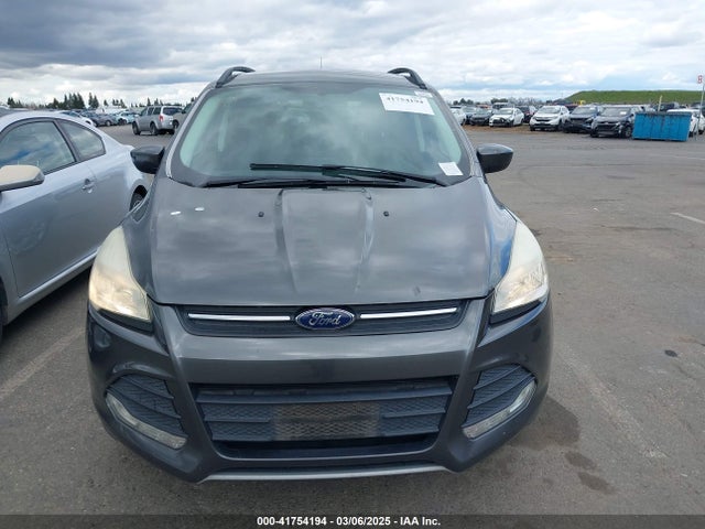1FMCU0GX4FUB63509 Ford ESCAPE SE