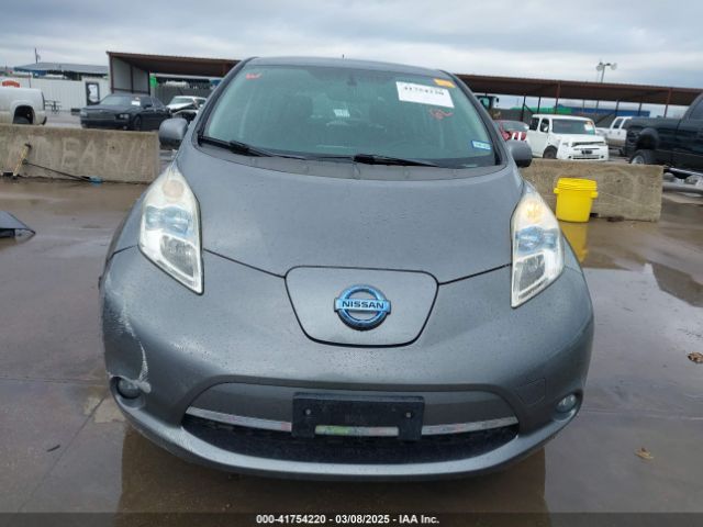 1N4AZ0CP9FC300281 Nissan Leaf Sl
