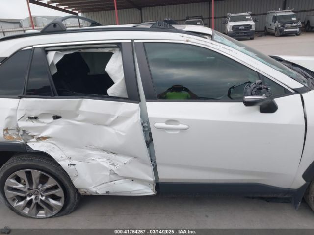 2T3C1RFV8MW136458 Toyota Rav4 Xle Premium