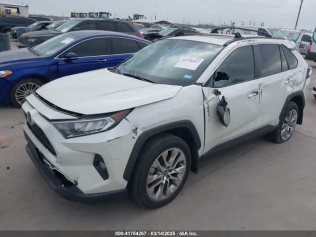 2T3C1RFV8MW136458 Toyota Rav4 Xle Premium