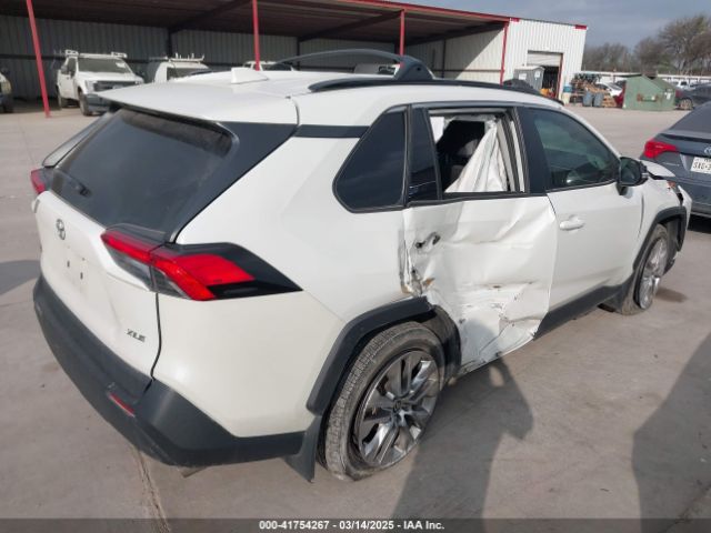 2T3C1RFV8MW136458 Toyota Rav4 Xle Premium