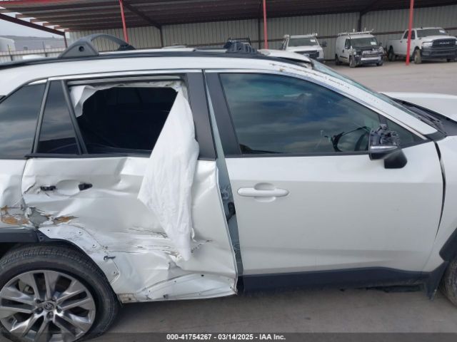 2T3C1RFV8MW136458 Toyota Rav4 Xle Premium
