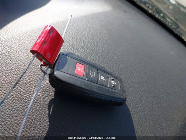 JTMA1RFV9RD109751 Toyota Rav4 Xle Premium