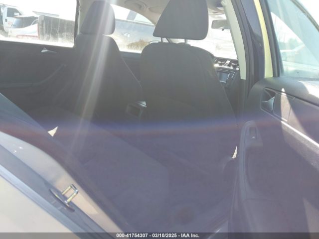 3VW267AJXGM319207 Volkswagen Jetta 1.4t S