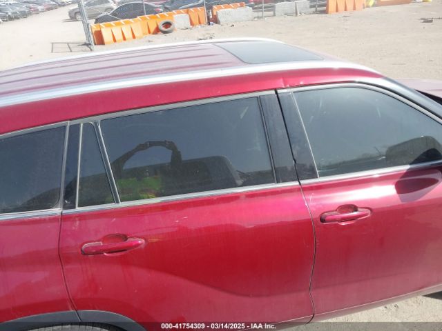 5TDGZRAH2NS091757 Toyota Highlander Xle
