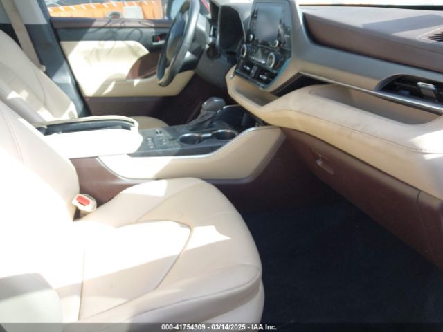 5TDGZRAH2NS091757 Toyota Highlander Xle