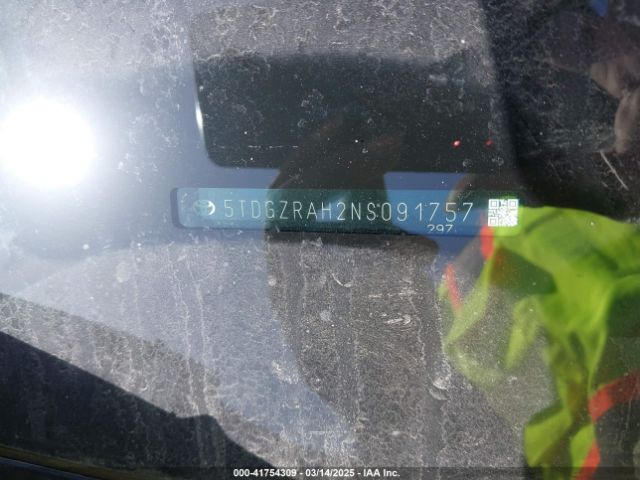 5TDGZRAH2NS091757 Toyota Highlander Xle